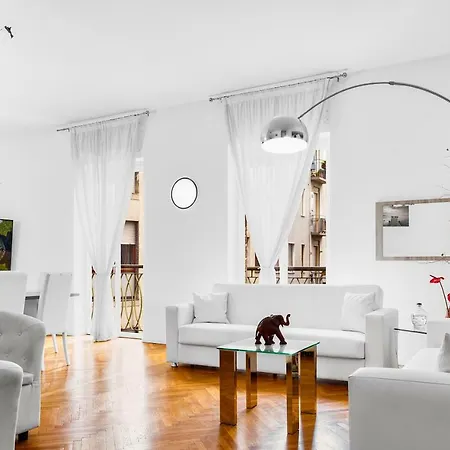 Exclusive 3 Bedrooms Near Duomo